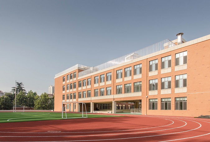 風雨操場.jpg 風雨操場.jpg